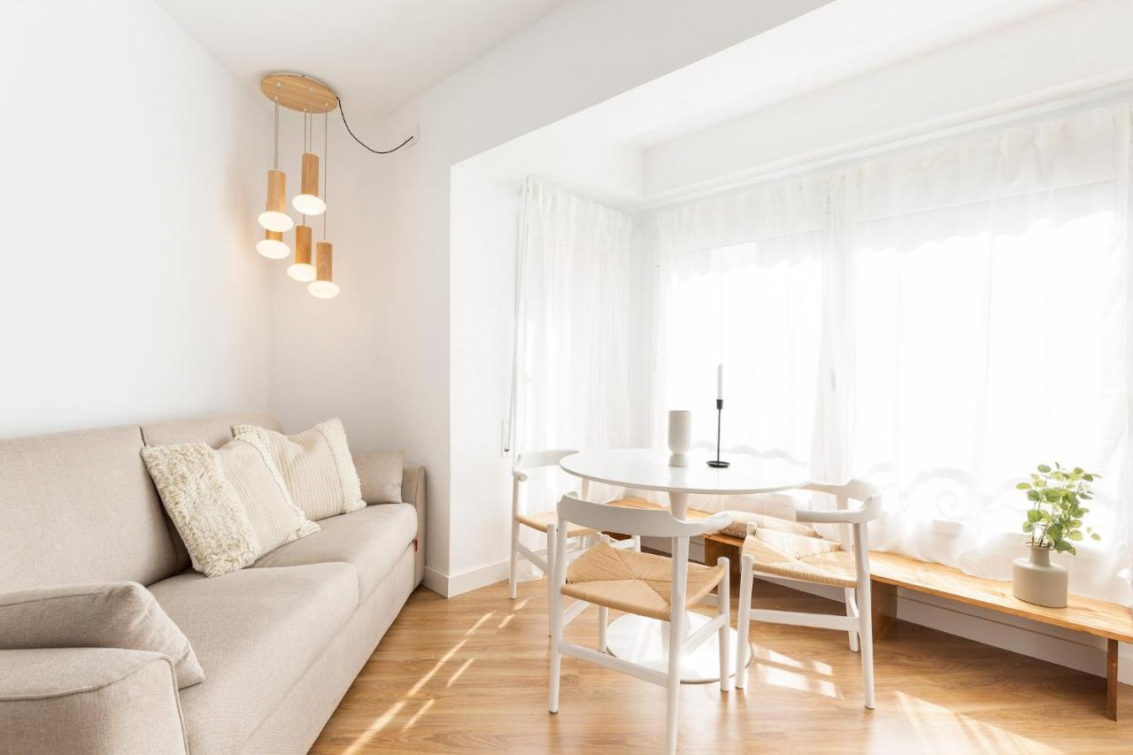 Wow Apartments By Olala Homes 오스피탈레트 데 요브레가트 외부 사진