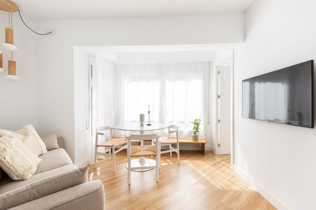 Wow Apartments By Olala Homes 오스피탈레트 데 요브레가트 외부 사진
